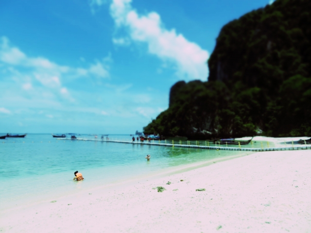 タイ　クラビ　ビーチ