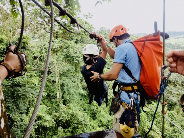 ジップライン　ツアー