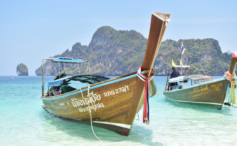 ピピ島、船、アイランドホッピング